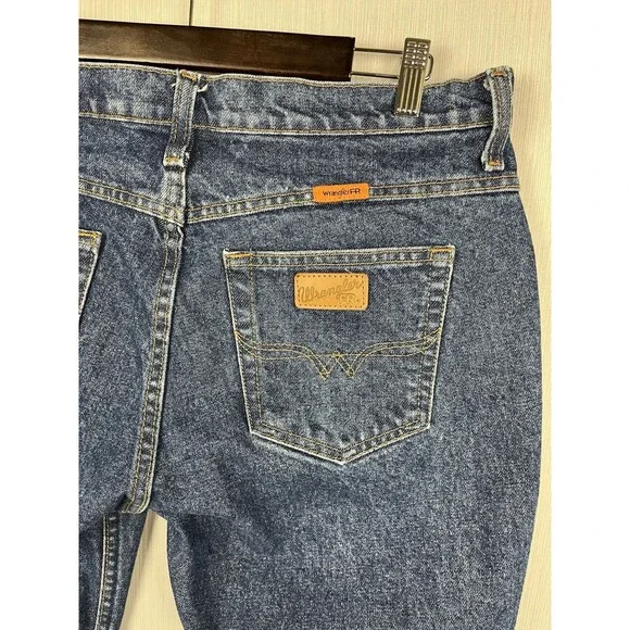 Wrangler FR Jeans Womens 11x34 Workwear Western Mid Wash Cotton Denim Cowgirl - Picture 6 of 13